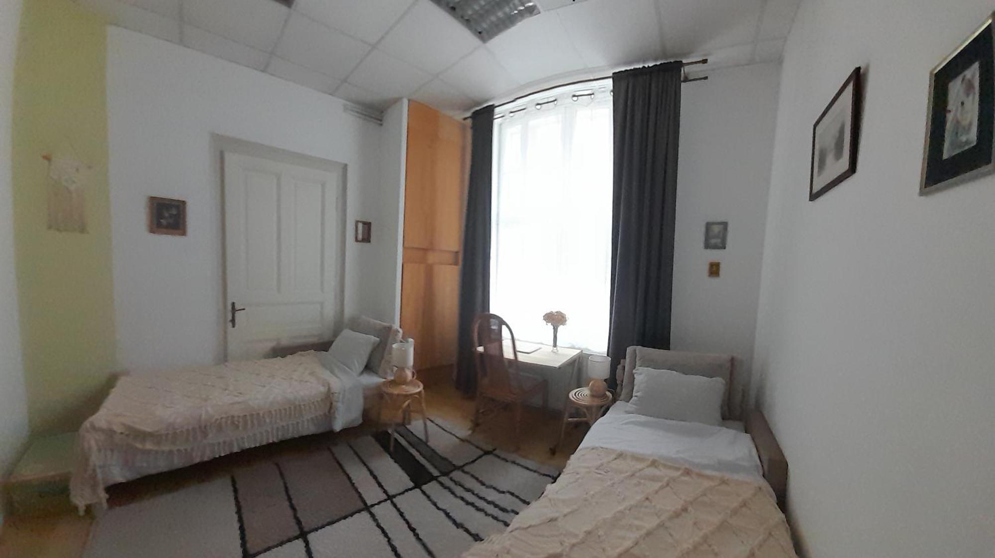 Lennon Apartment Vinkovci Exterior photo